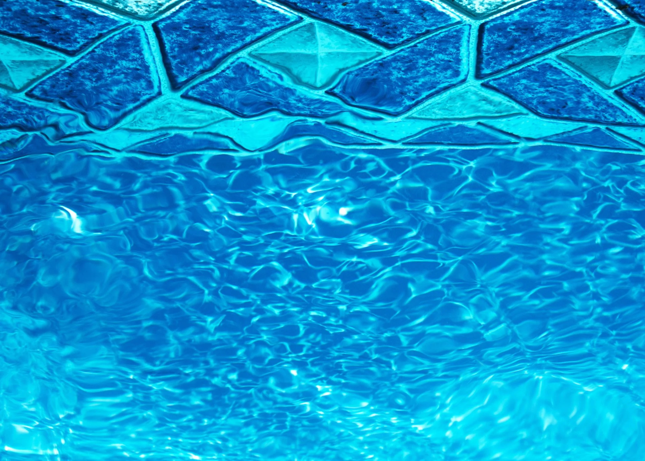 Perfect fit pool liners and covers—installed right on time. 2